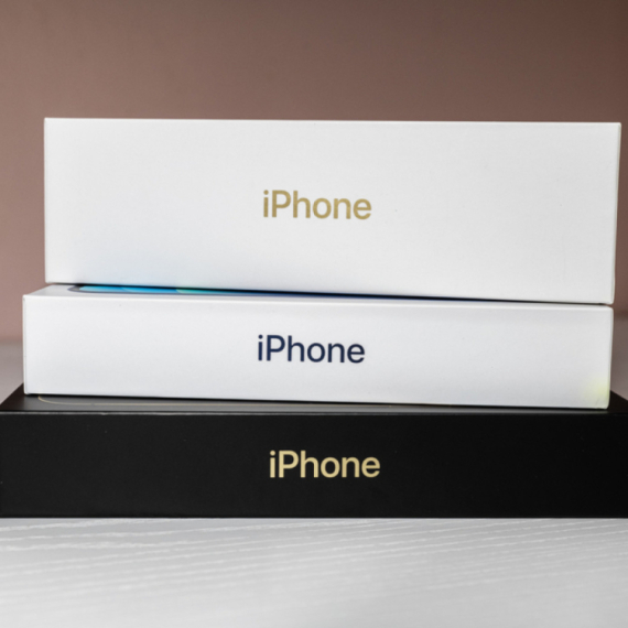 Nova tehnologija: iPhone će se ažurirati i dok je zapakovan