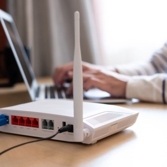 Slab Wi-Fi signal u stanu ili kući? Evo kako da rešite problem