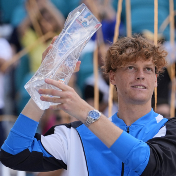 Siner preskočio Alkarasa, ali Novak obezbedio još jedan ATP rekord
