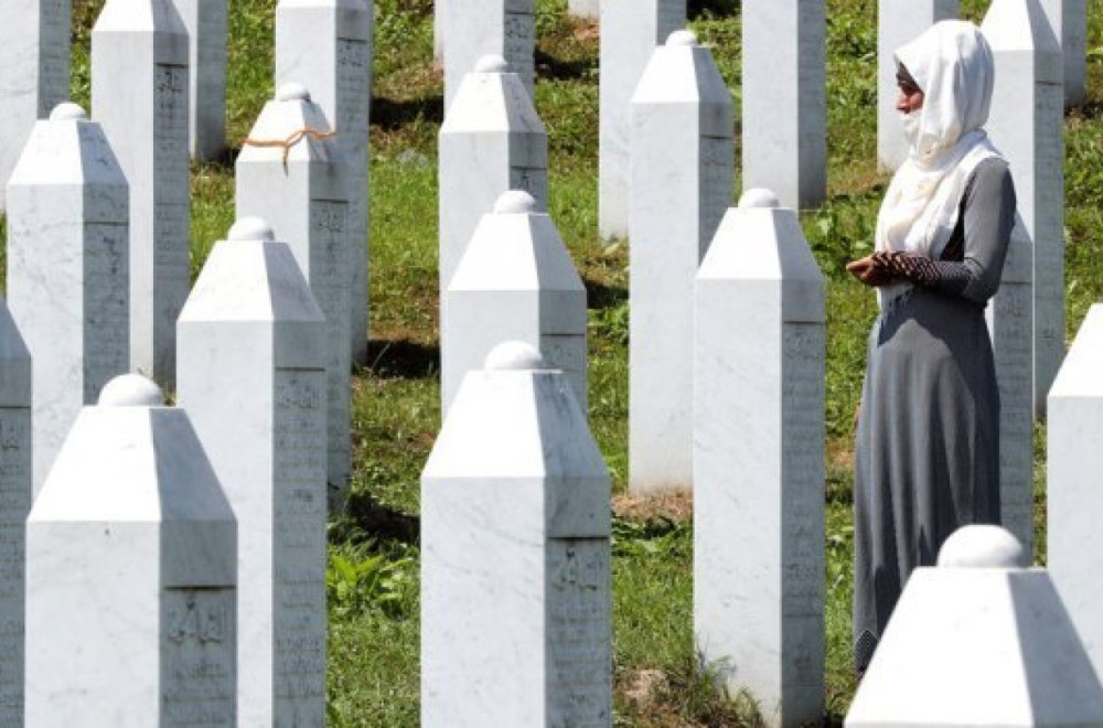 Dok slušate šta Spajić priča o Srebrenici, niste sigurni da li je on ili Đukanović VIDEO