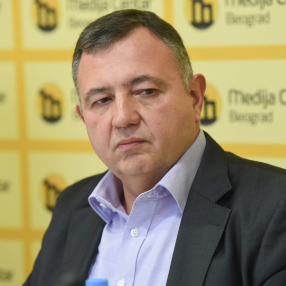 Anđelković bi ušao u NATO za podelu tzv. Kosova, a kada je Vučić predlagao razgraničenje razapet je
