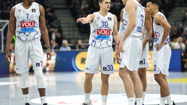 Valensiju pred finiš Evrolige pojačao bivši centar Budućnosti