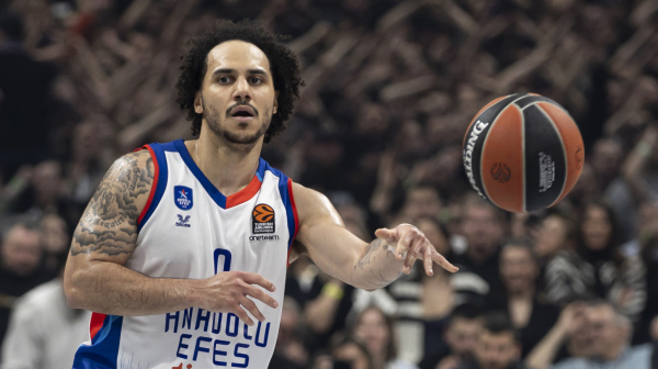 Larkin ne igra protiv Zvezde!