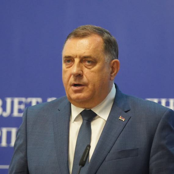 Dodik: Rezolucija o Srebrenici pokazuje koliko je sve prekriveno lažima