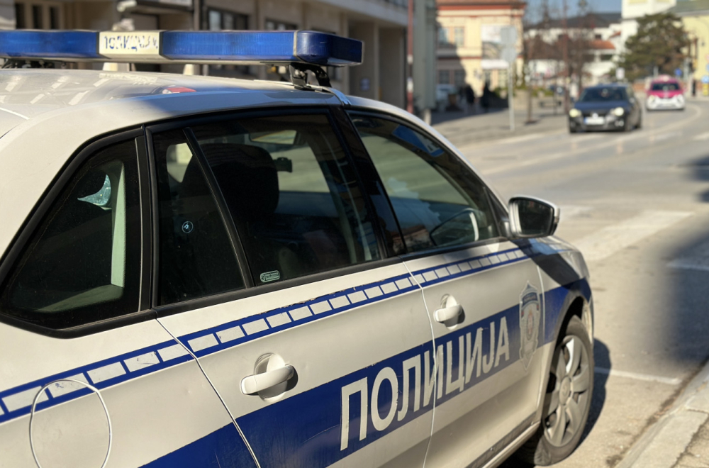 Provalio u porodičnu kuću i ukrao 470.000 dinara: Uhapšen osumnjičeni
