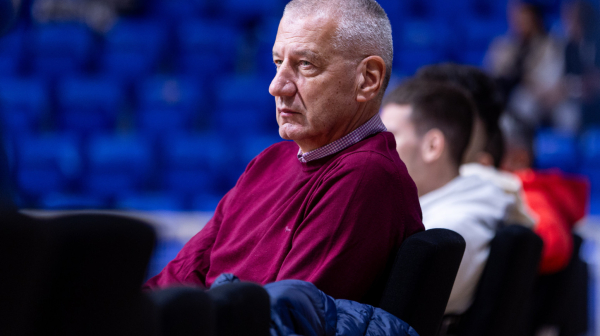 Oglasio se i Aco Petrović: "Odlazi velikan košarkaške igre"