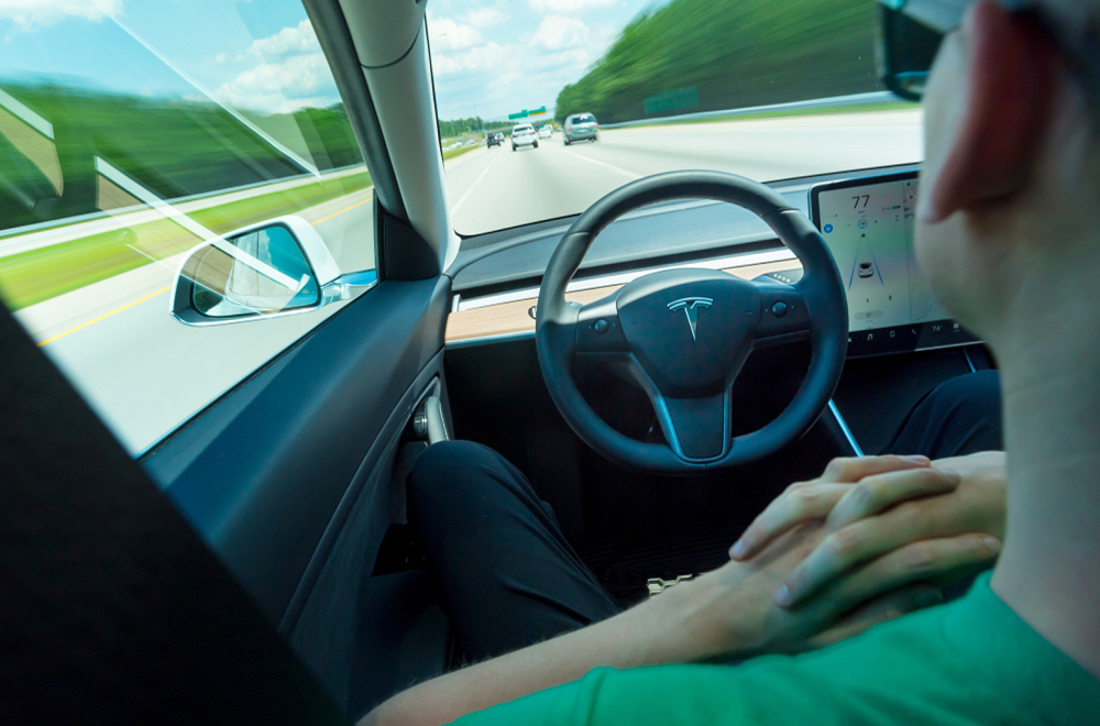 Testovi u Kini pokazali: Teslini automobili najbolji u autonomnoj vožnji na auto-putu