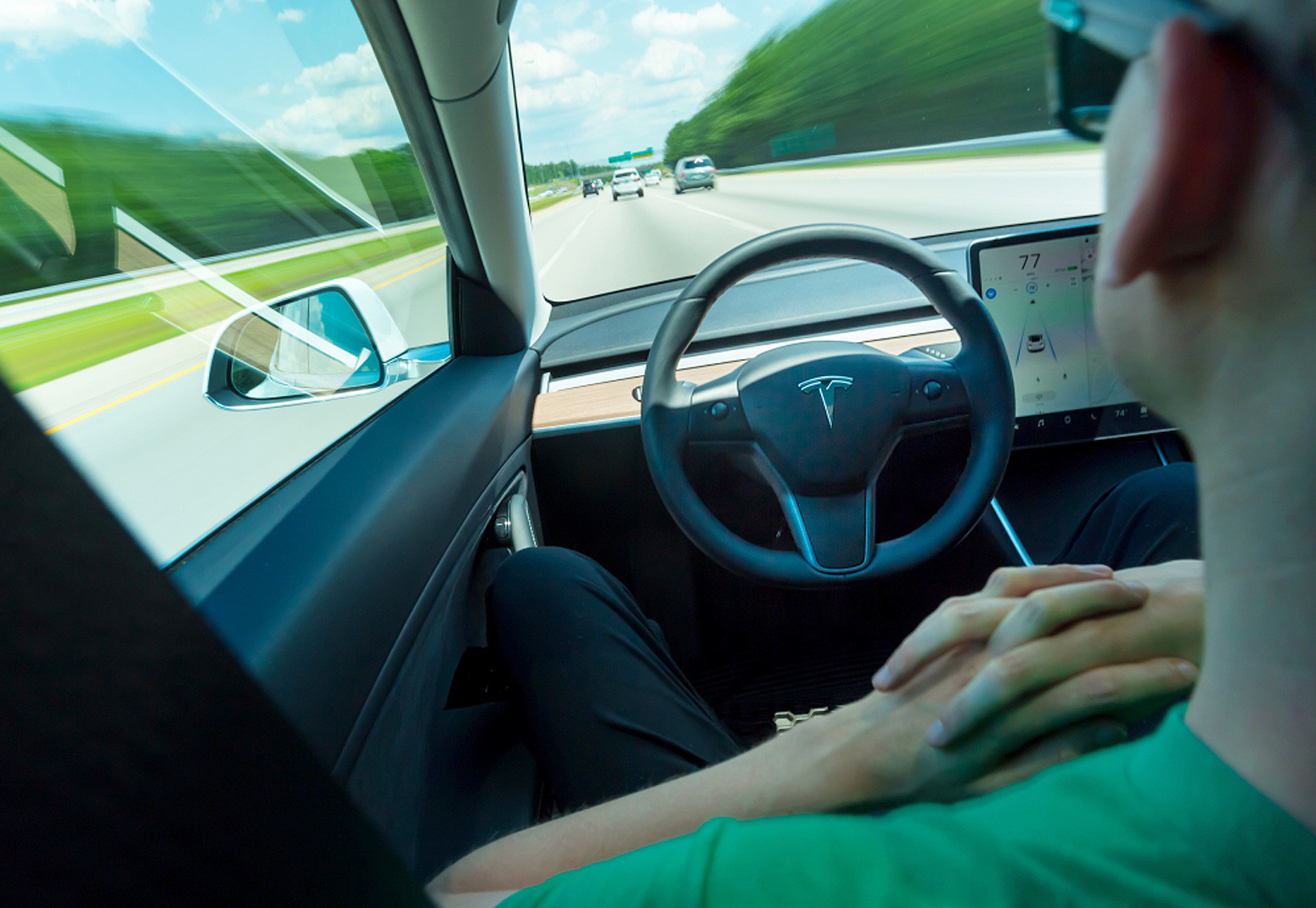 Šta je vožnja jednom papučicom i kako se koristi u električnim automobilima?