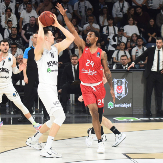 Zvezda se odrekla Simonovića – Bjelica ga doveo kod Radonjića