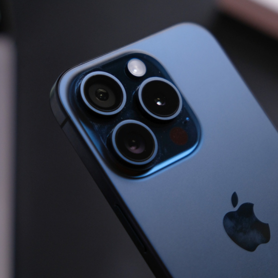 Evo koliko je Apple platio za treniranje svog iPhone AI-ja