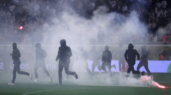 Hajduk dobio istorijski brutalnu kaznu zbog divljanja navijača