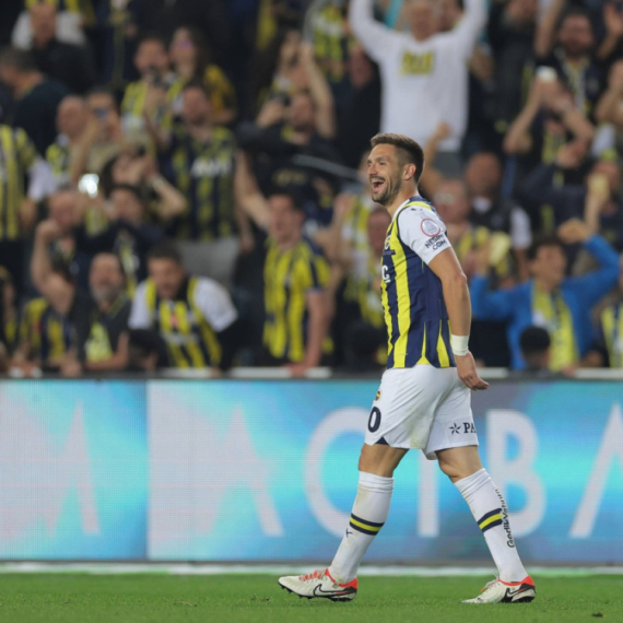 Tadić vratio Fener iz mrtvih – Olimpijakos ispustio 3:0 VIDEO