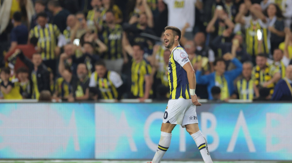 Tadić vratio Fener iz mrtvih – Olimpijakos ispustio 3:0 VIDEO