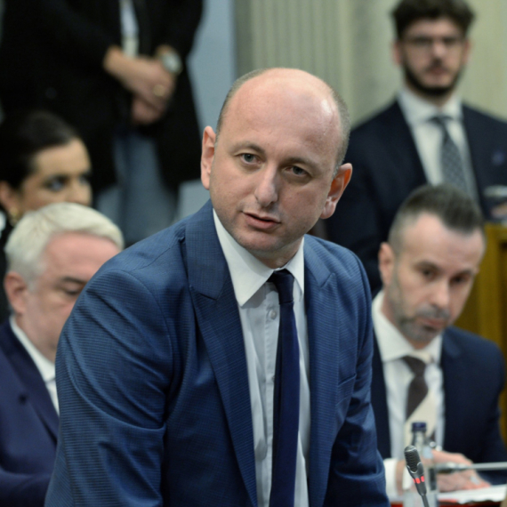 Knežević o otpriznanju tzv. Kosova: "Zeta je imala moralnu obavezu da izvuče nož iz leđa bratske Srbije"