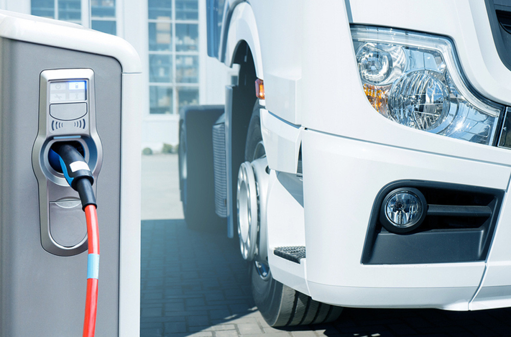 Predstavljen prvi električni kamion tegljač u Srbiji