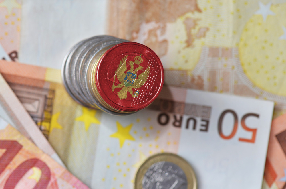Trećina građana Crne Gore opterećena kreditima