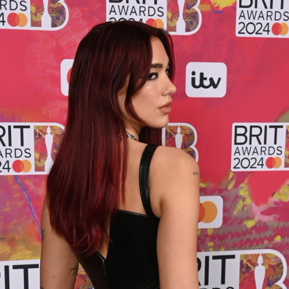 Dua Lipa zbog jednog poteza na udaru kritika: "Jesi li prodala dušu?" FOTO