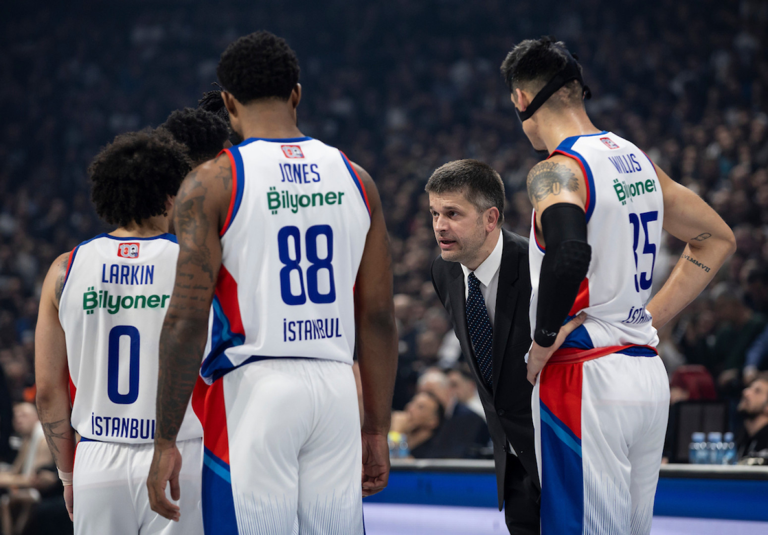 Ivanović i Hauard u Beogradu – Efes čeka Virtus
