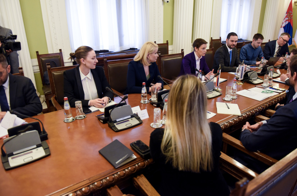 Today, new consultations between the government and the opposition on election conditions