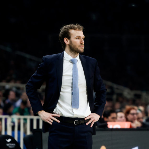 Trener Asvela pred Partizan: "Teško je – rade mnogo toga"