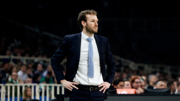 Trener Asvela pred Partizan: "Teško je – rade mnogo toga"