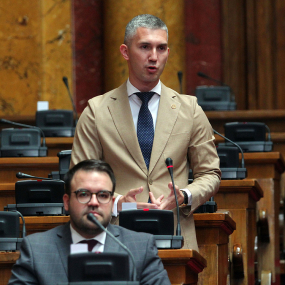 "Lažni patriota tražio sankcije Srbiji": Aleksićev poslanik jedini se nije javio za reč u Savetu Evrope VIDEO