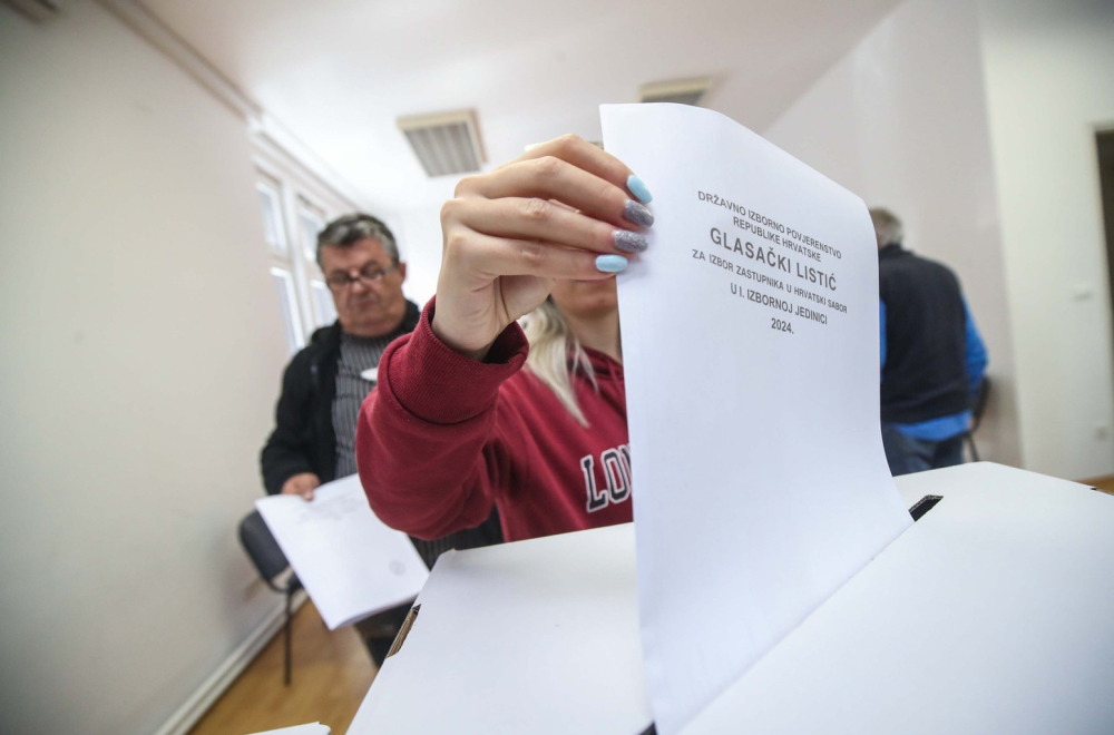 Izbori u Hrvatskoj: HDZ slavi pobedu FOTO