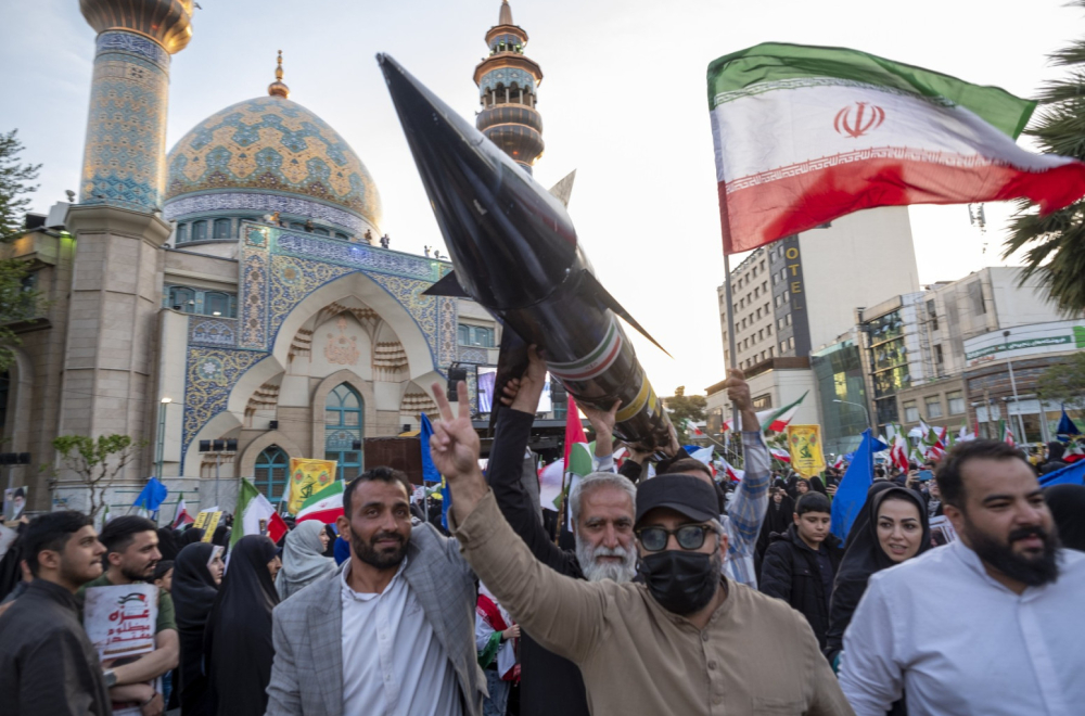 Zahuktava se: Iran razmišlja o nuklearnom naoružanju; "Spremni smo da branimo svoja postrojenja"