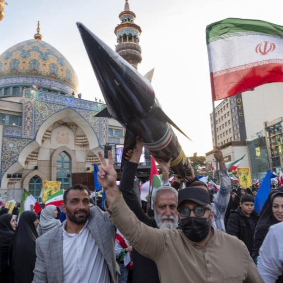 Zahuktava se: Iran razmišlja o nuklearnom naoružanju; "Spremni smo da branimo svoja postrojenja"