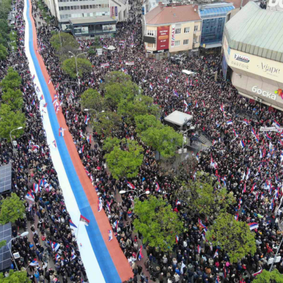 Održan miting u Banjaluci; Dodik: Ubijene Srbe niko ne pominje; Brnabić: Važno je da se držimo zajedno VIDEO