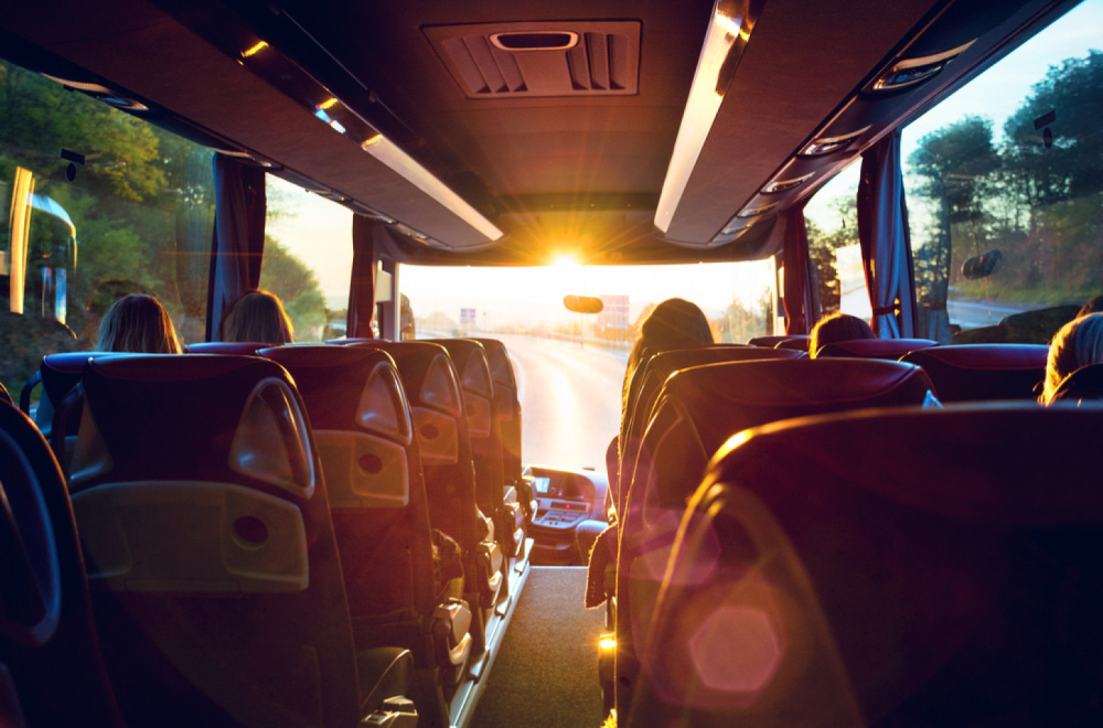 Užas u Siriji: Školski autobus sleteo u reku, deca se udavila VIDEO