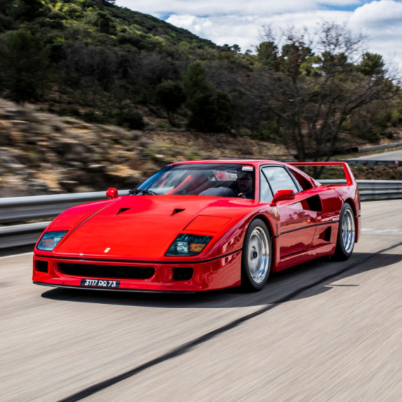 Baksuzan početak godine za F1 vozača: Neko je slupao Ferrari F40 Landa Norisa VIDEO