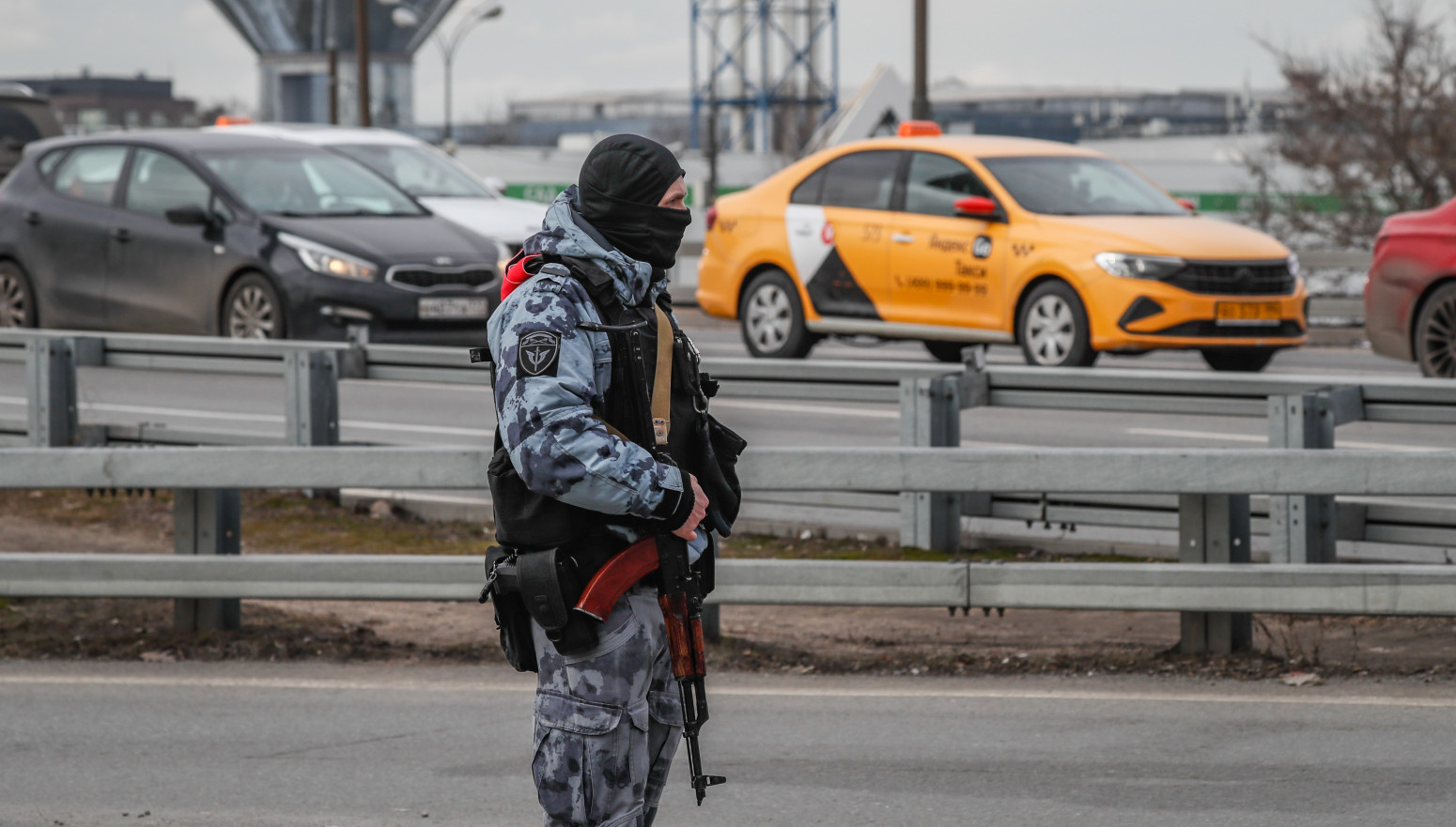 Potera u Moskvi: Identifikovan osumnjičeni za eksploziju automobila bombe