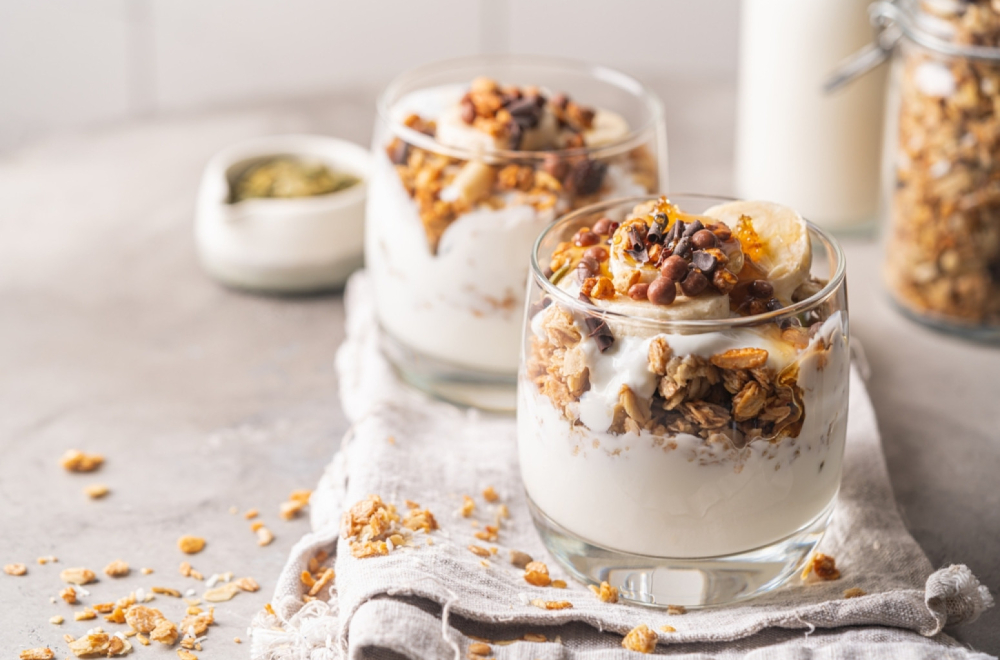 Šta je bolji izbor u procesu mršavljenja – grčki jogurt ili skyr?