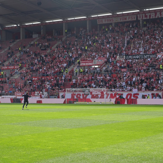 Bomba u Bundesligi, ali prava – teška tonu, pronađena pored stadiona Majnca