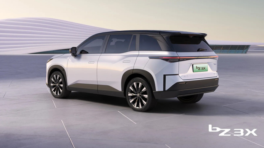 Kinezi kupuju ovaj električni SUV brže nego što Toyota može da ga proizvede