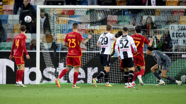 Roma slavila u nastavljenom meču – Kristante presudio Udinezeu u nadoknadi VIDEO