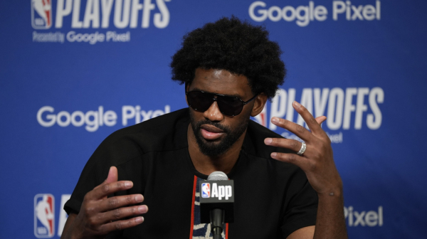 Embid uznemirio NBA – krio bolest od saigrača