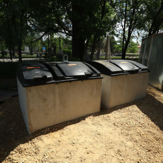 Kragujevac dobio prve polupodzemne kontejnere