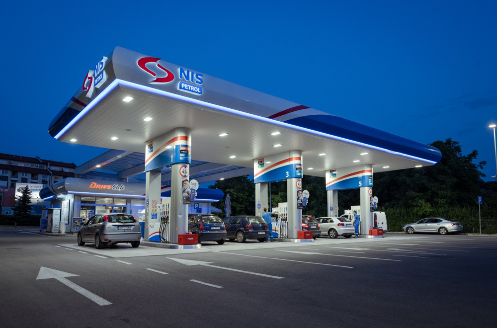 Mađari obilaze pumpe NIS-a: Predstavnici MOL-a stigli u Srbiju