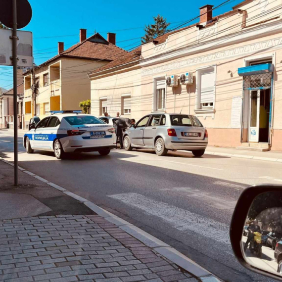 Lančani sudar u centru grada: Automobili se zakucali jedan u drugi FOTO
