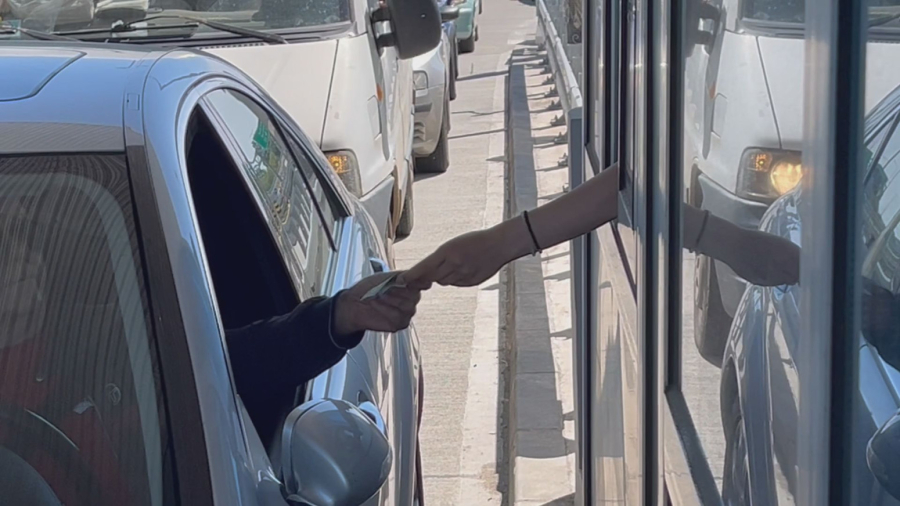 Počinje praznična saobraćajna euforija: Očekuju se gužve na auto-putu Miloš Veliki FOTO