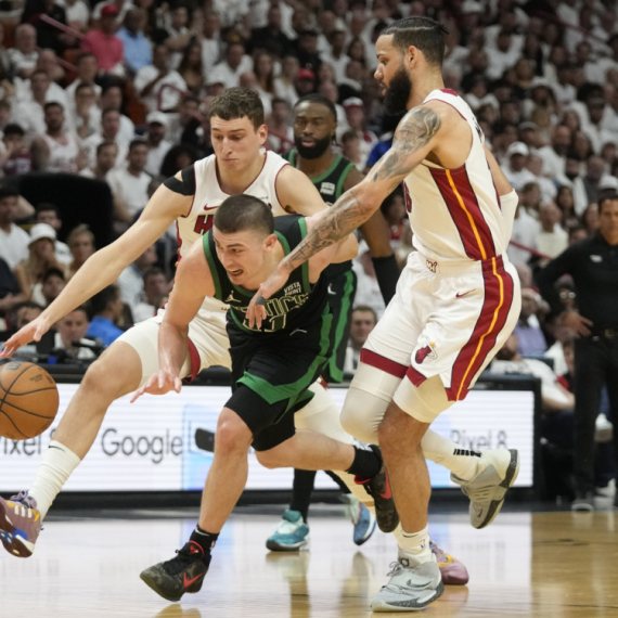 Jović odličan u porazu Majamija – Boston vratio brejk