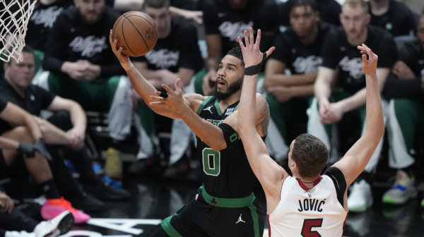 Jović i Majami nemoćni – Boston na pobedu do polufinala Istoka