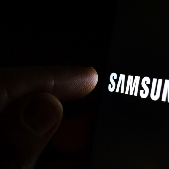 Pre 15 godina Samsung je predstavio svoj prvi Android smartfon