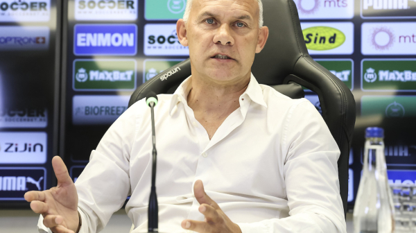 Nađ održao prvu konferenciju: Kofer je uvek spakovan