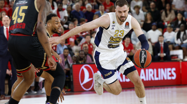 Fenerbahče na pobedu od F4 –, Kalates "uštopao" Džejmsa, Gudurić nadigrao Obradovićev tim