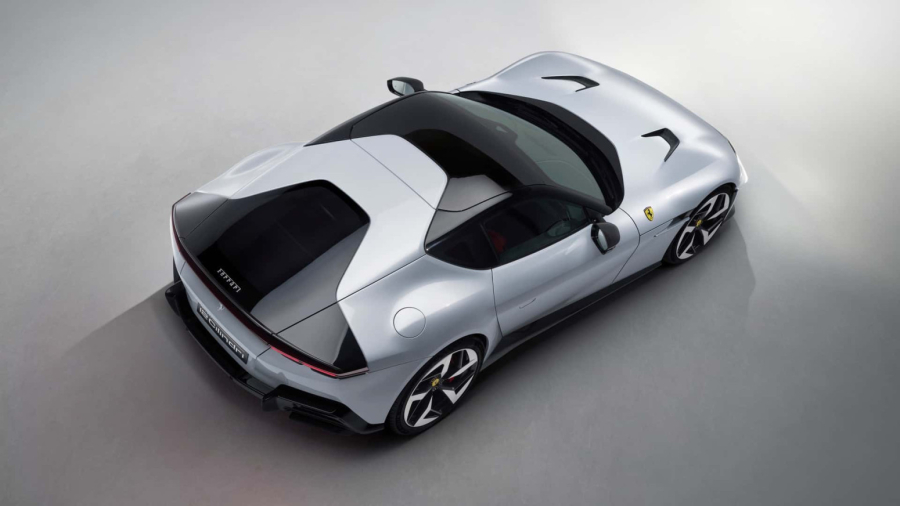 Savršen i beskompromisan: Novi Ferrari V12 ima zanimljivo ime FOTO/VIDEO