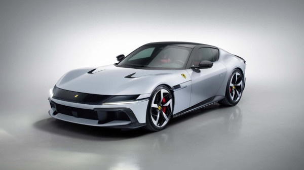 Ferrari vraća manuelni menjač posle skoro 20 godina?
