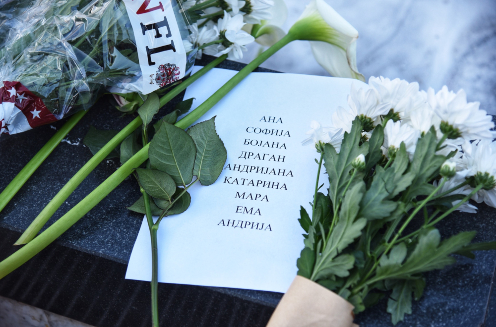 Na Malom Tašmajdanu likovna radionica u znak sećanja na žrtve u "Ribnikaru"